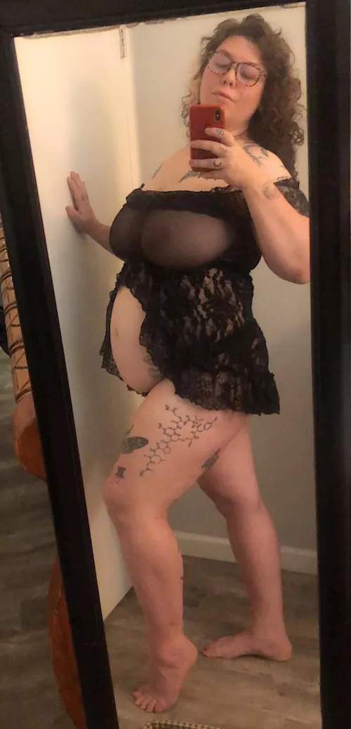 Being pregnant has left me so horny. Everything feels good.