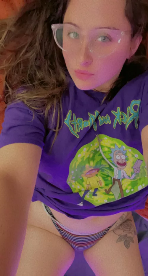 Come lay between these thighs 😩 OF link down below !! Snap: lulu2hott