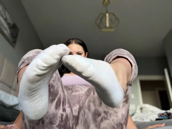 Do you have the urge to submit to a brat with smelly socks?