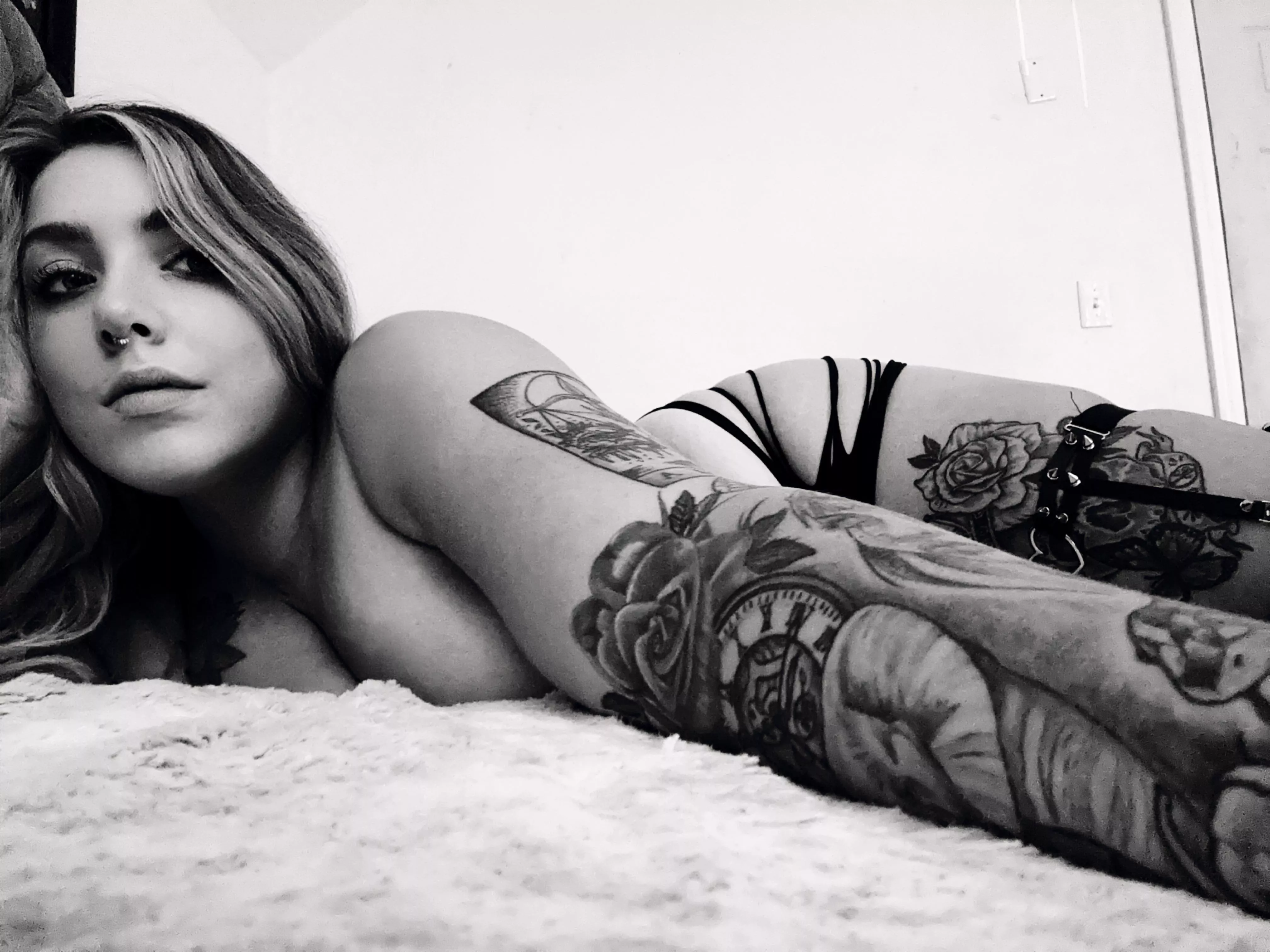 I heard you were looking for a new girlfriend 😏