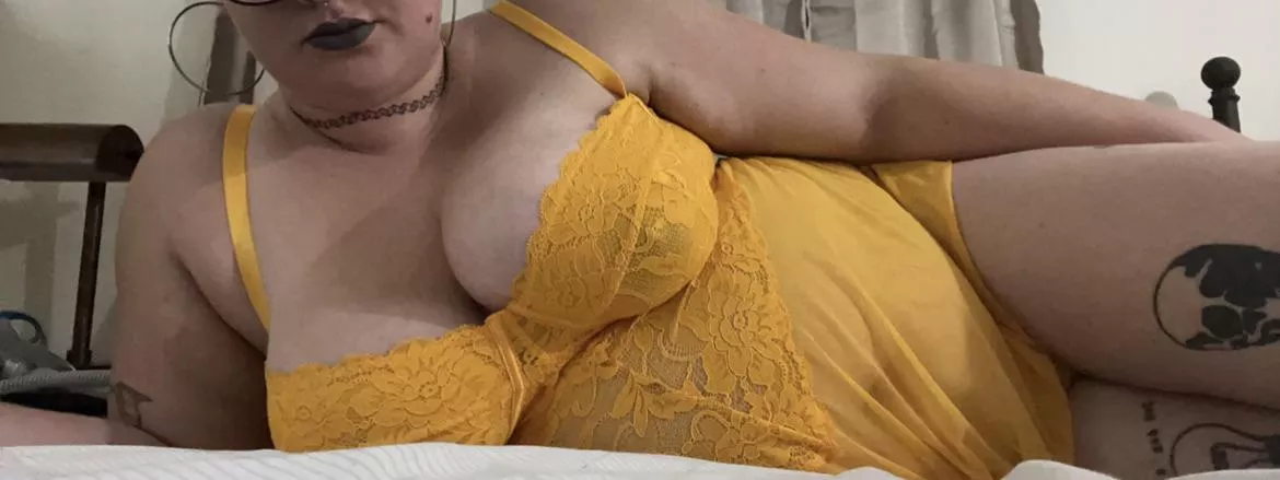 I love my chubby belly sm 😭