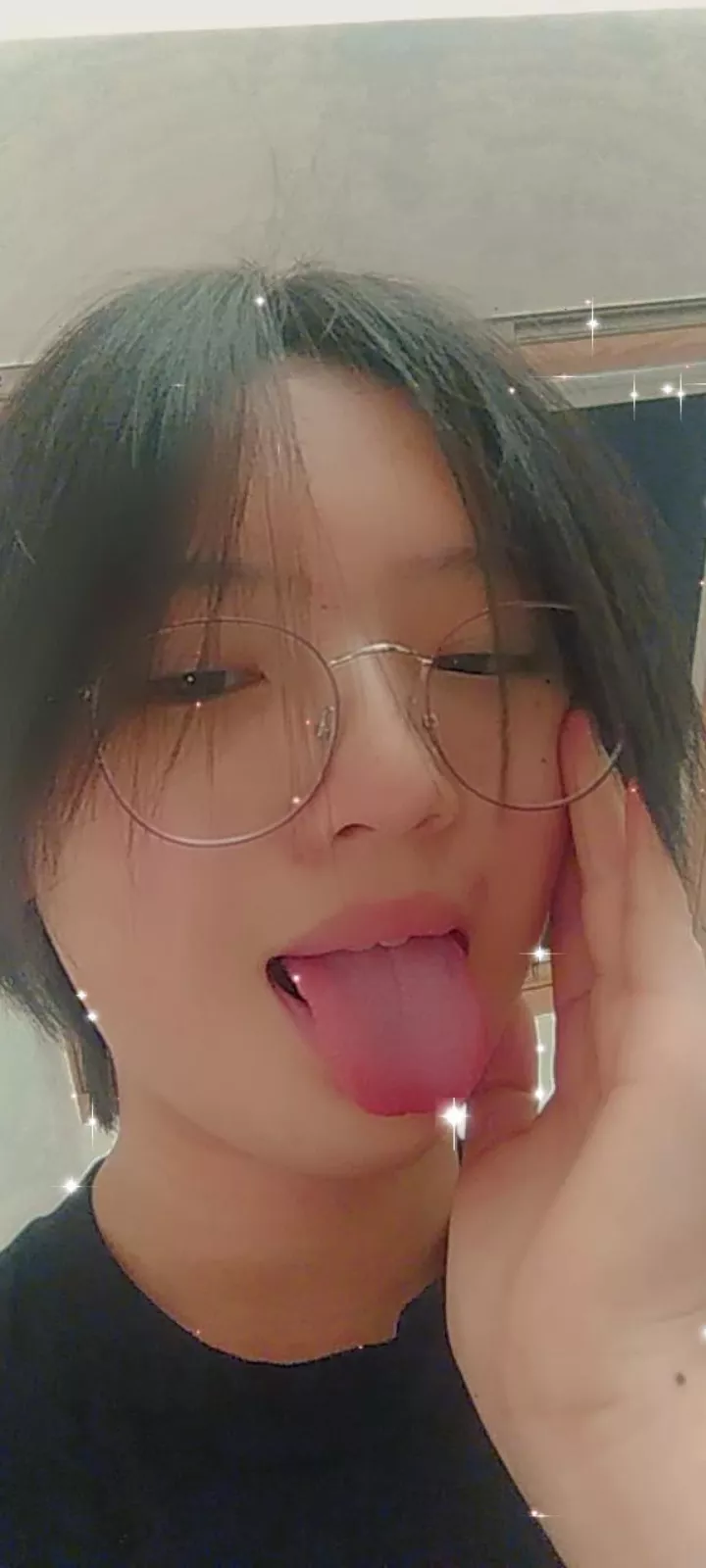 I’m Lou a pathetic cum hungry slut who wants nothing more than to please bwc.