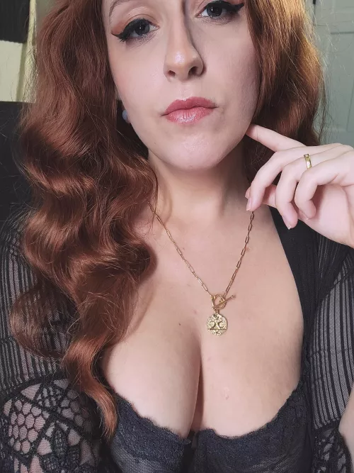 Just make sure I'm driving a better car than your wife, and I'll keep fucking you ♡