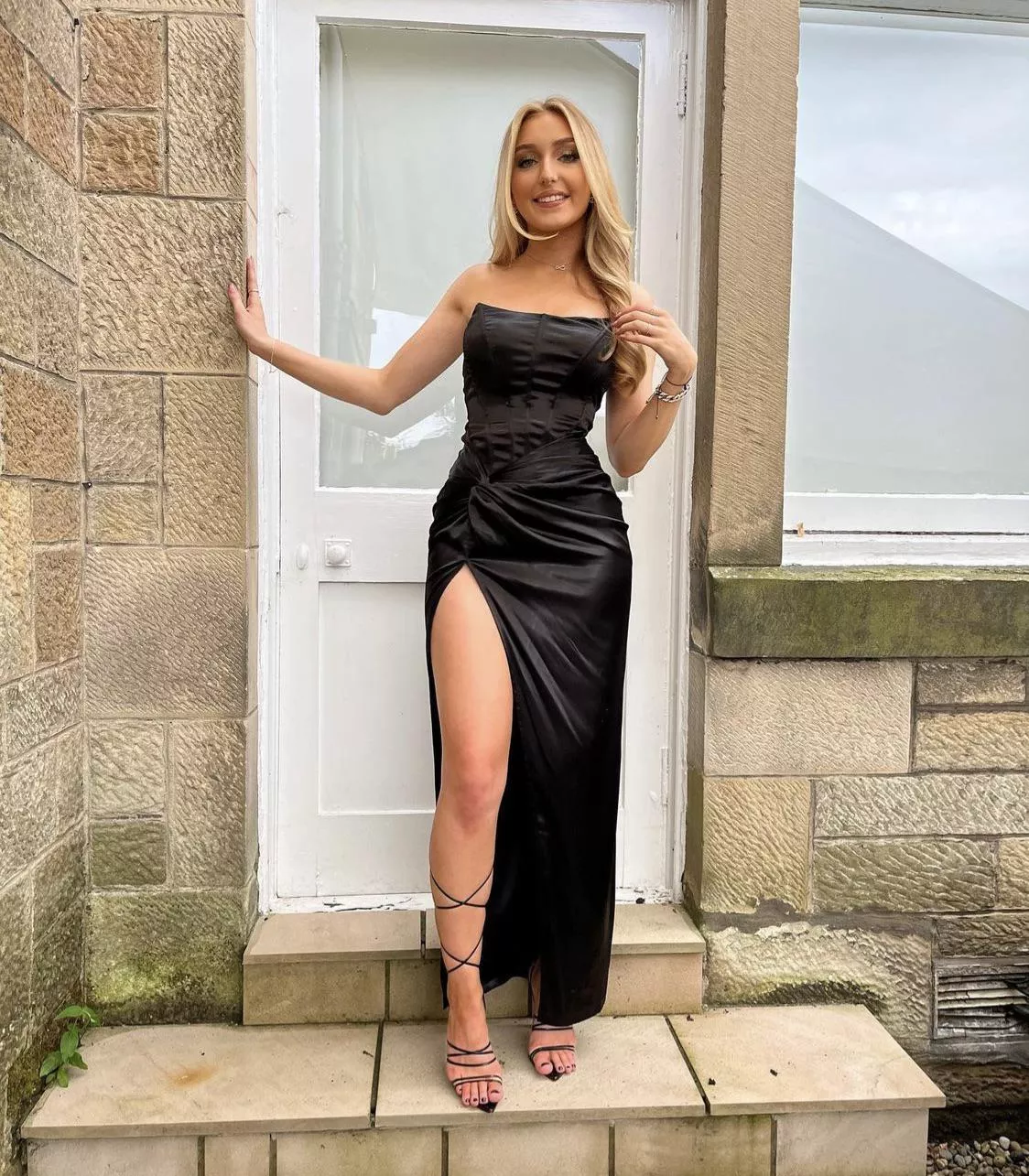 Legs and feet in Rebecca 🤤