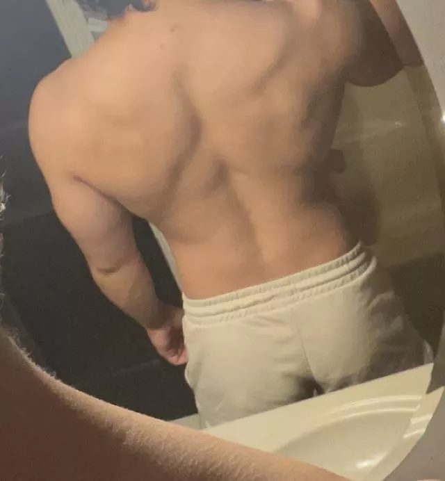 (M) Spent the last year widening my back. Any tips on getting my butt bigger?