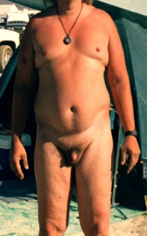 M4M Oakhurst California - Let me be your bottom Daddy tonight! My selfie photo was taken at the Burning Man fest. I'm a sexy, single chub bottom daddy looking for a top man, age 21 and up. Let's meet in-person at YOUR home, you live in Coarsegold or Oa