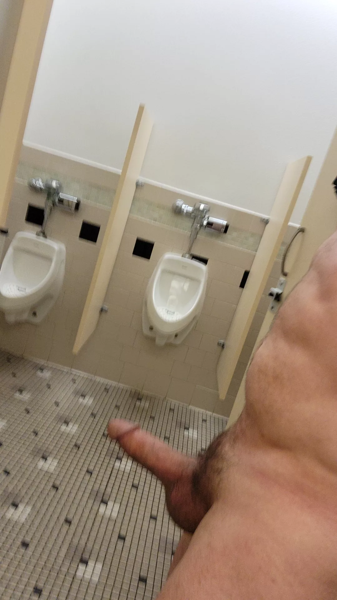 need a DOM to use me while I'm at the gym