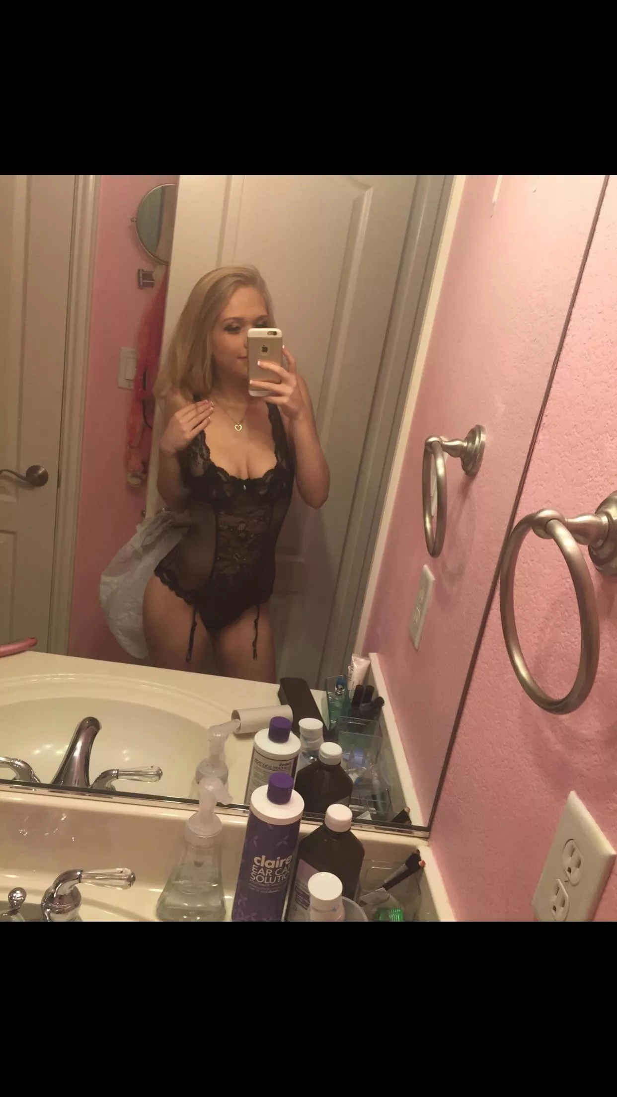 [oc] who’s been humiliated by a bratty 19 year old before?