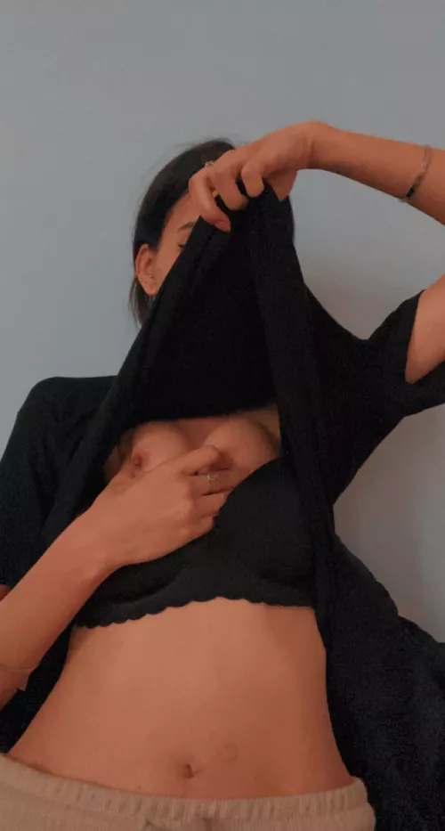 🇵🇸Palestinian girl gone wild 🇵🇸 +150 posts and +180 media with daily uploads! check bio and comment's for more info 🔥🔥🔥🔥