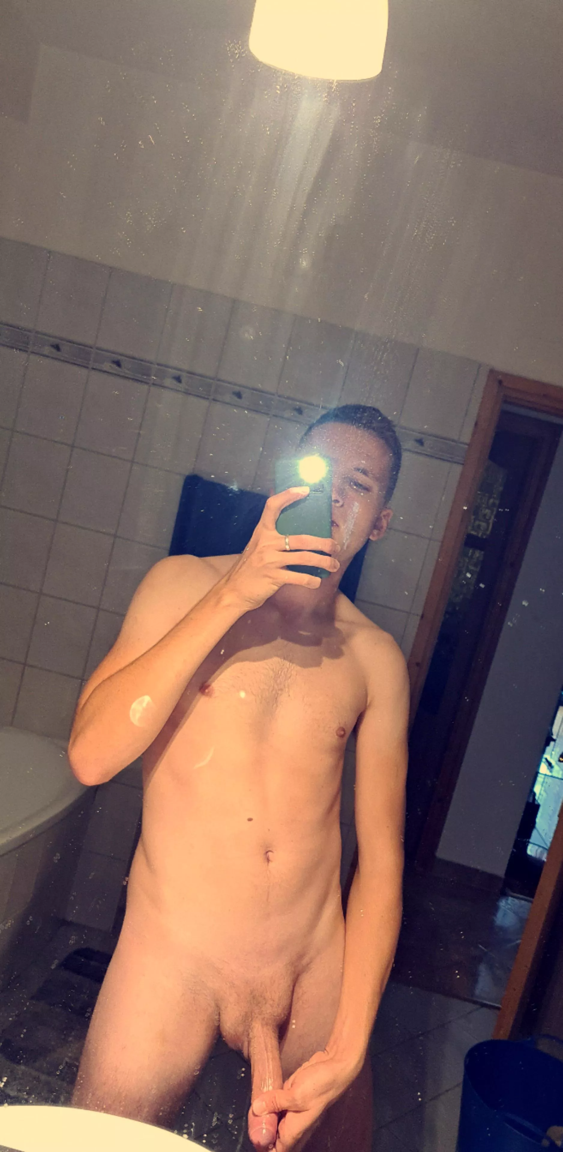 wanna be in my dirty mirror?;)