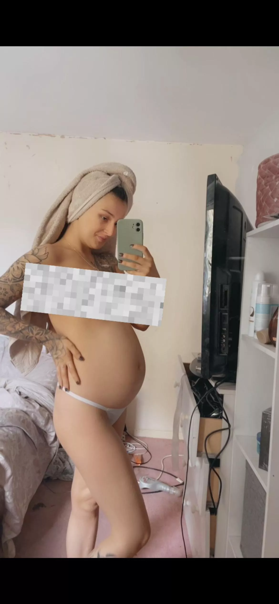 23 weeks. Horny, 25, British 🥰 dm me for uncensored version