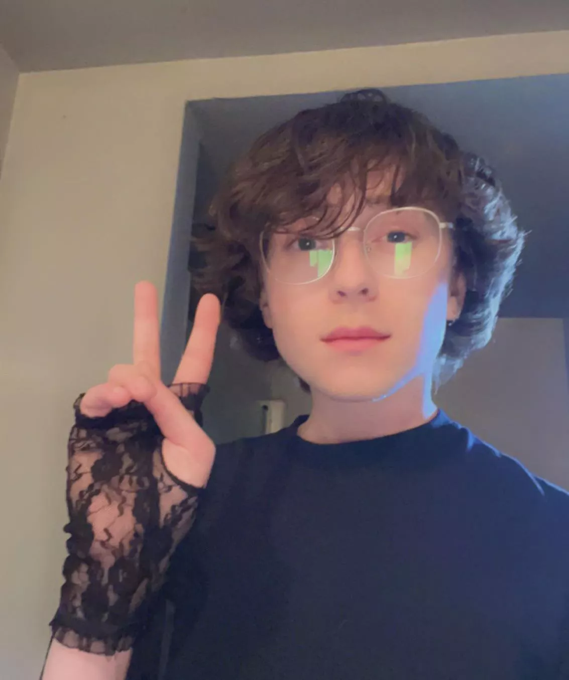 DM if you wanna compare :) if you're bigger you can humiliate me 😇