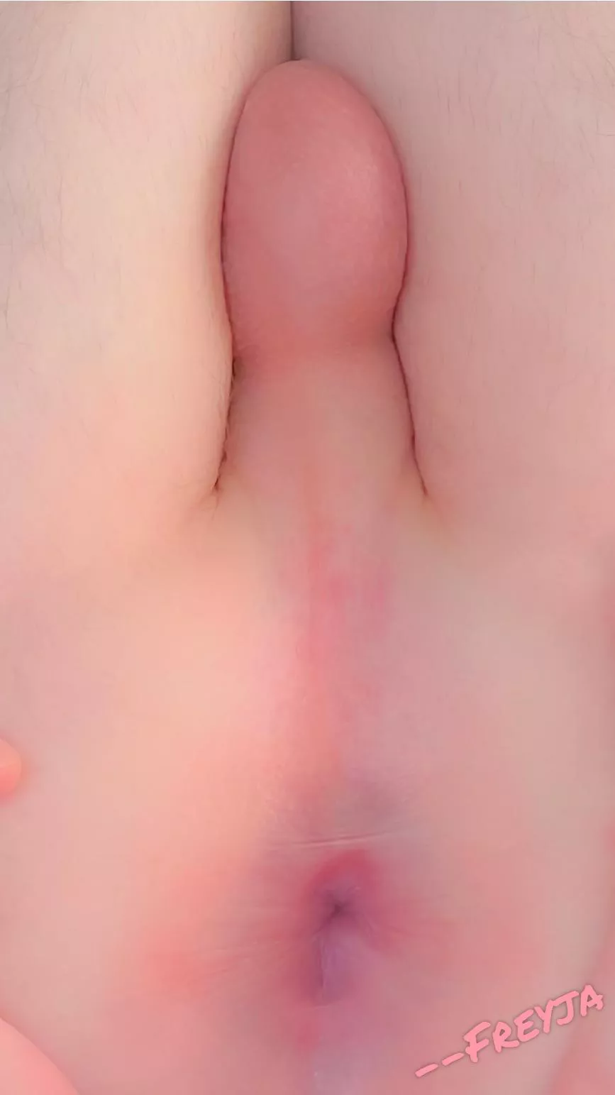 Do you like my (NB) soft pink bits?