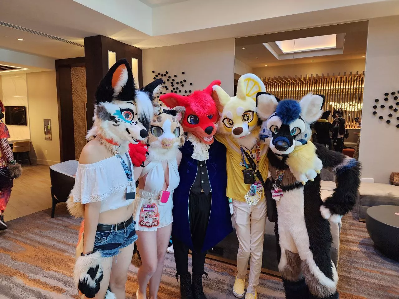 Got to where a fullsuit for the first time, happy Fursuit Friday!