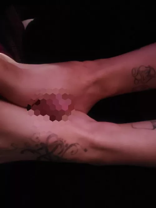 He loves when I use my feet🤤