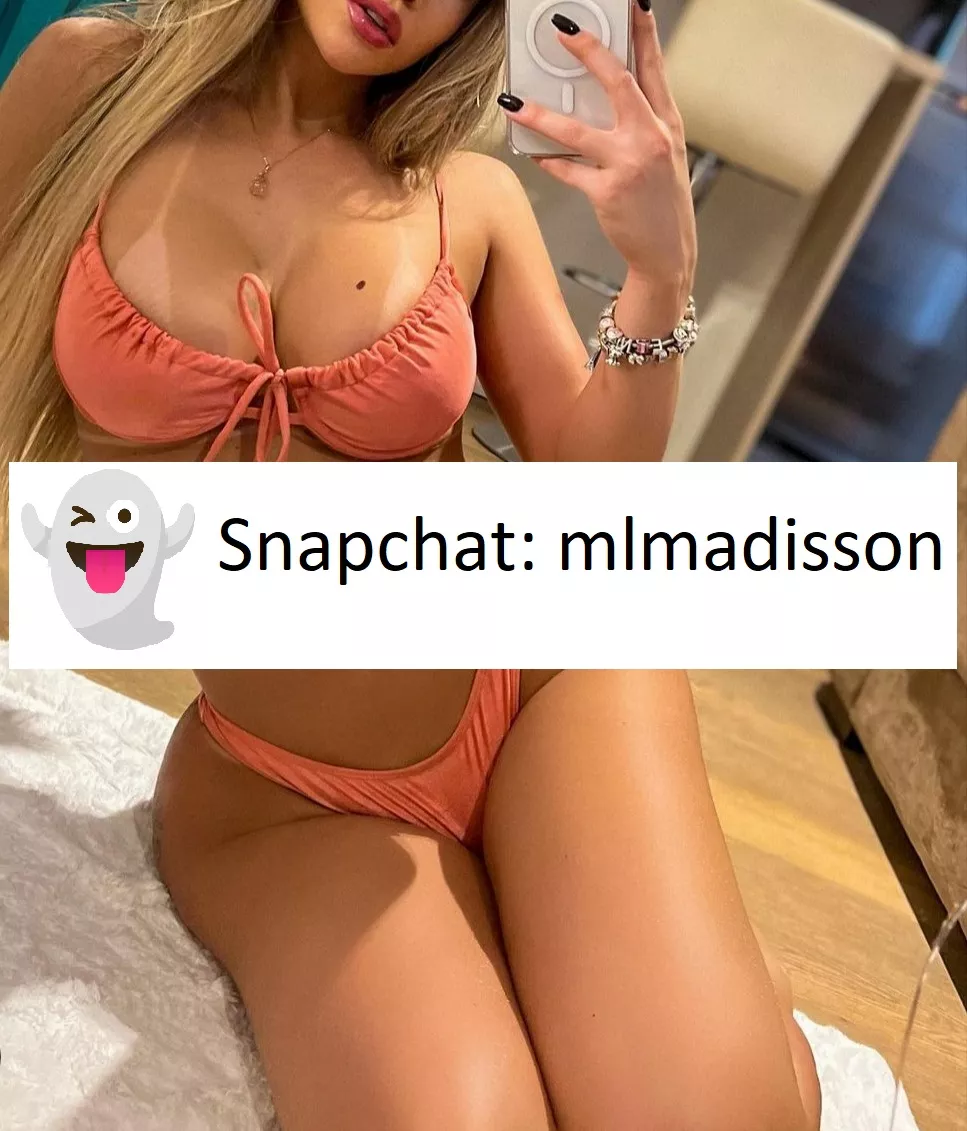 hi there, Daddy shall i have alot of fun this moment more often ?? 💋