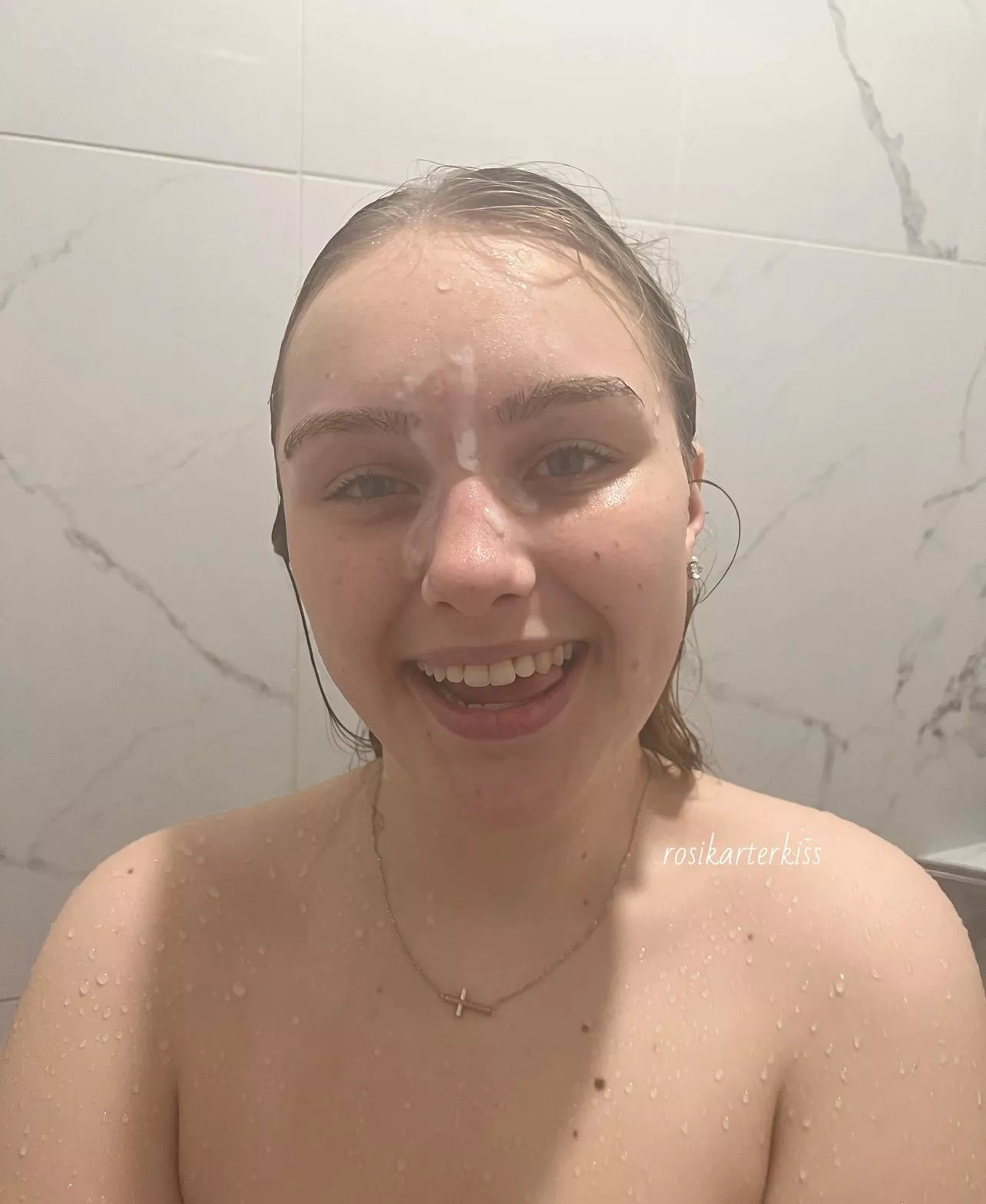 I look so innocent with a shower facial 😅