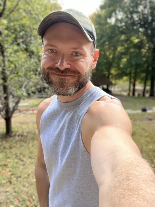 I ran 7 miles today!! My old best was 5.5, so kinda proud of myself 😊