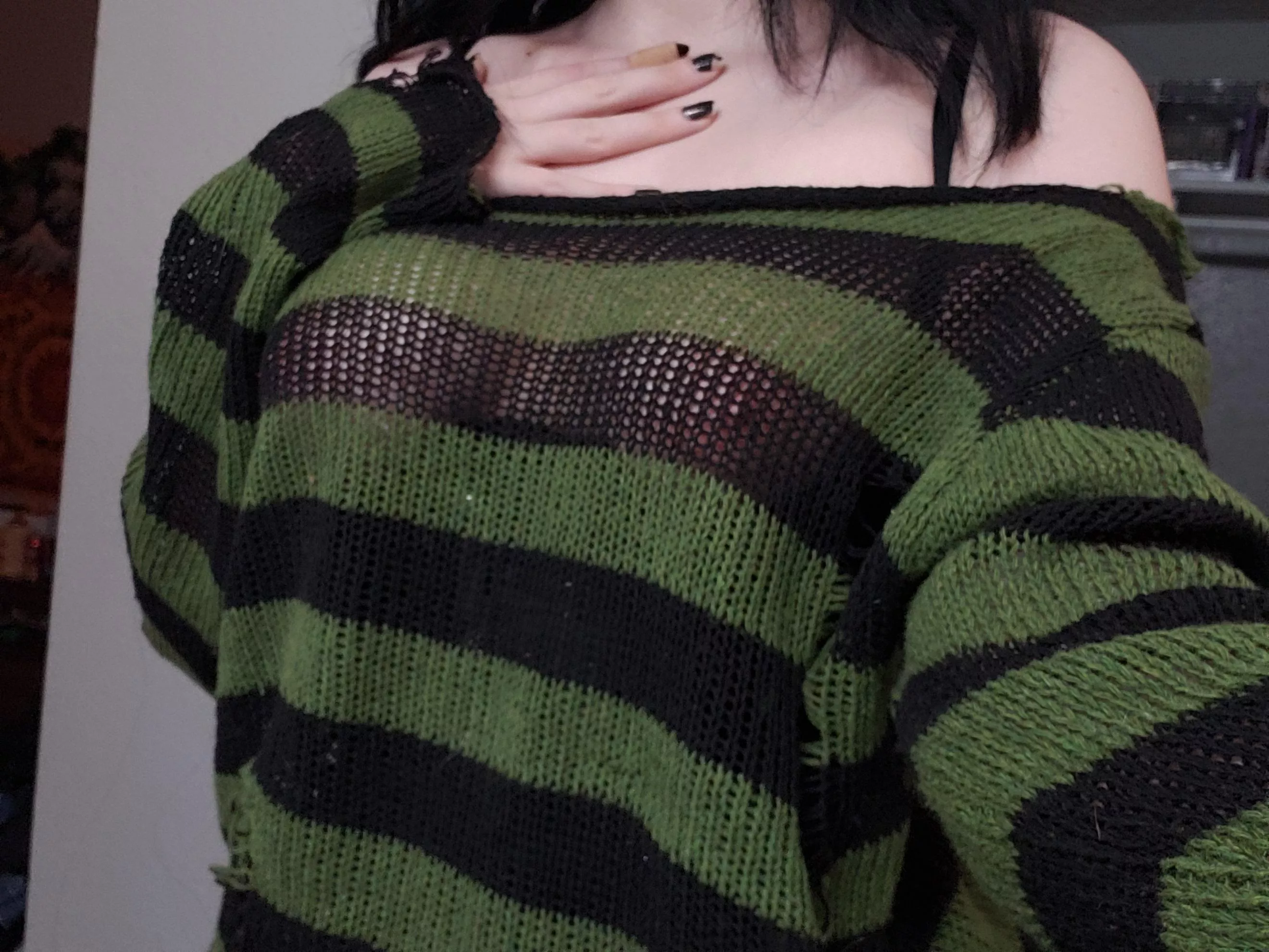 Idk if I should wear this shirt out and about 🤨