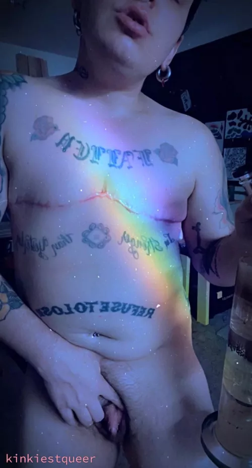 Into: ‘encouraged’ intoxication and fucking your hot, dumb little mouth 😈