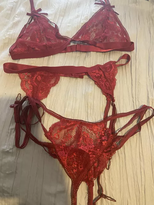 Just bought these from charity shop. DM if you want me to come to your house and model them. UK only and serious people only