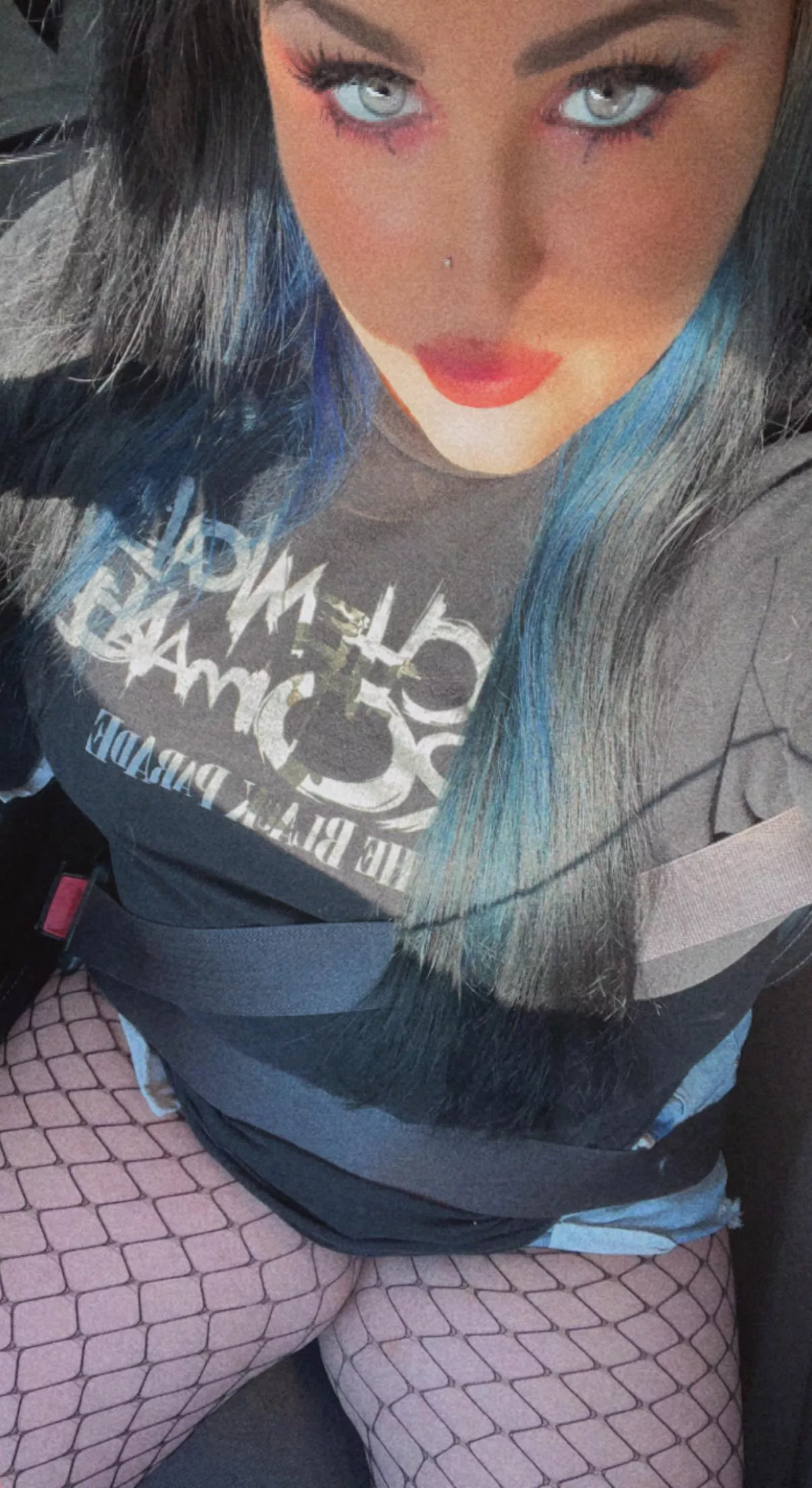 Like my fishnets?💙🖤