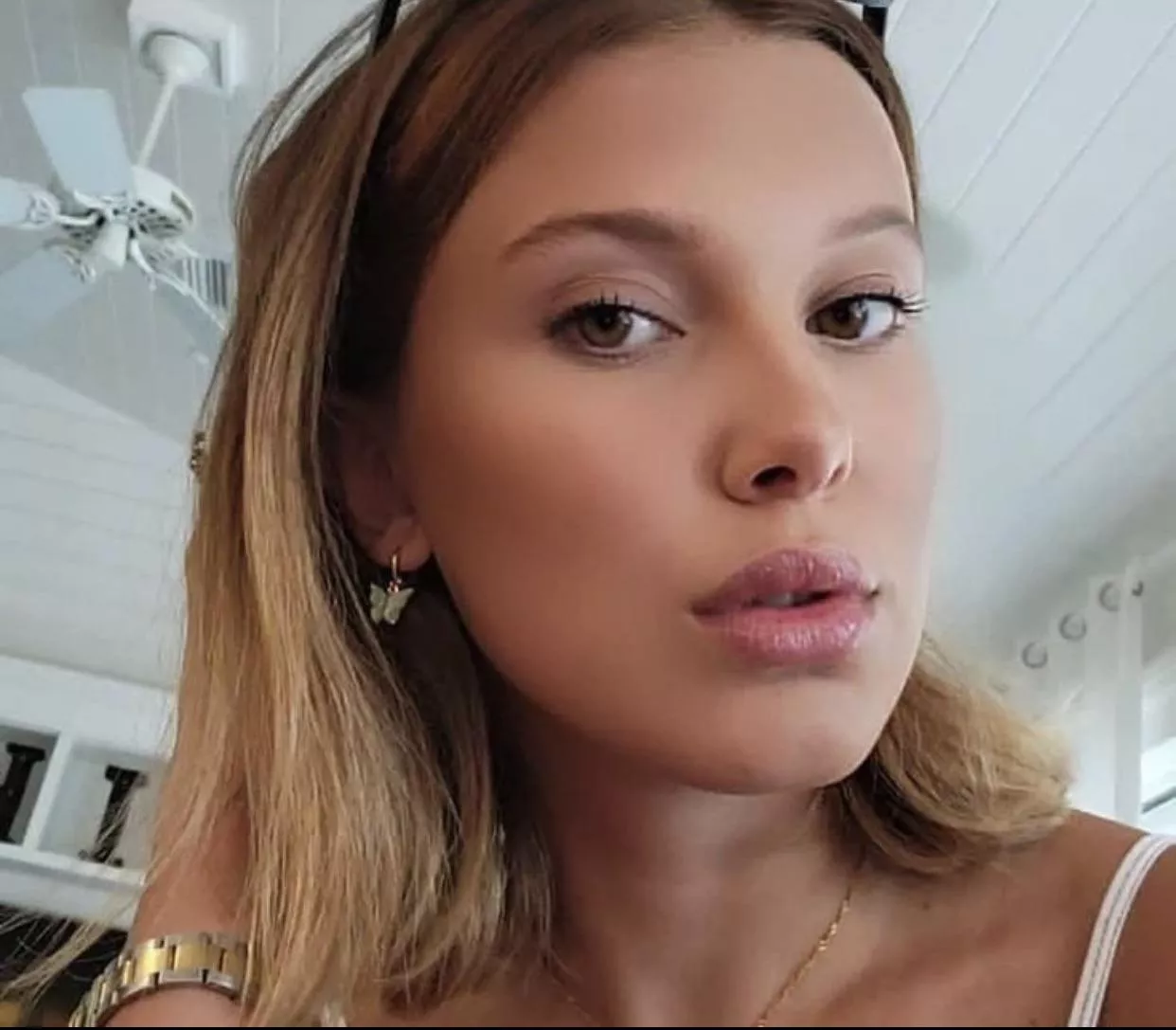 Millie Bobby Brown always triggers a craving to give her a drenching facial.