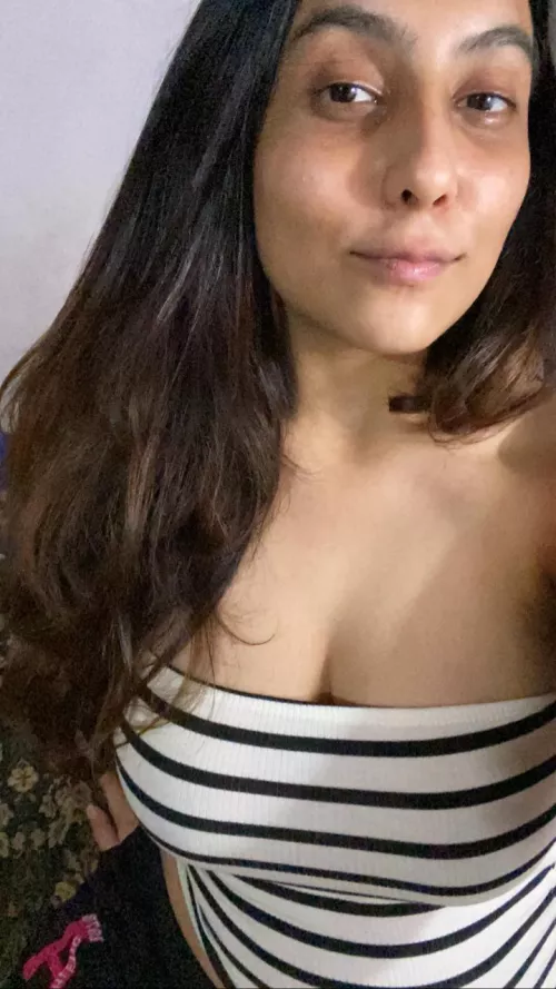 My Wife! Mother on my Son! It's hot wen men tell me Filthy things about her ! and how they wish she was their wife instead! Tribute her!?