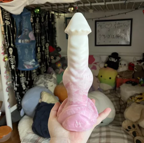 new medium dragon from wandering bard <3