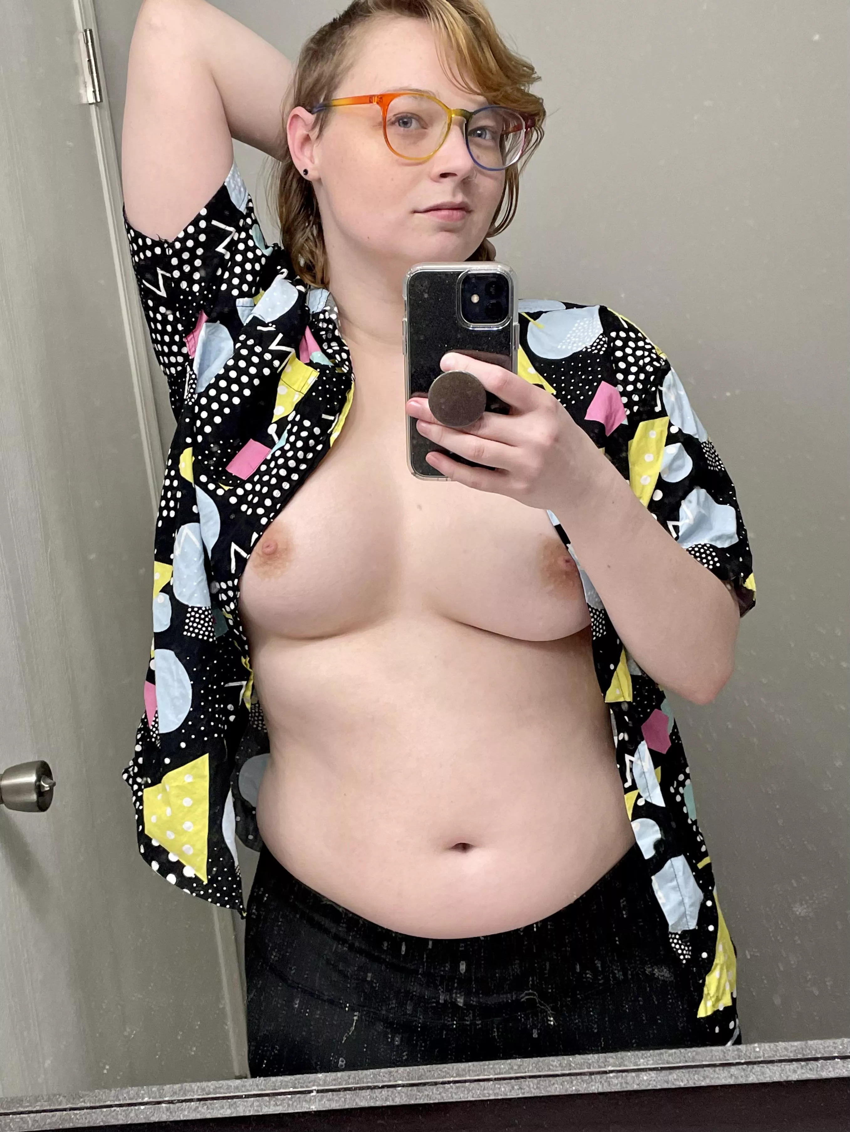 Posting this one again because I'm dissociating and need attention 😜