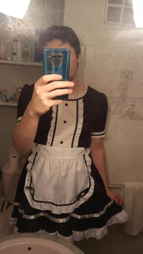 some maid random pic i've found in my gallery