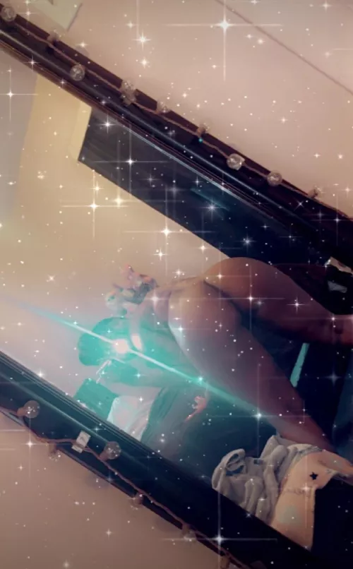 was just requested to bend my black ass over and present my n….r butt 😽😽 kik: yayasonasty