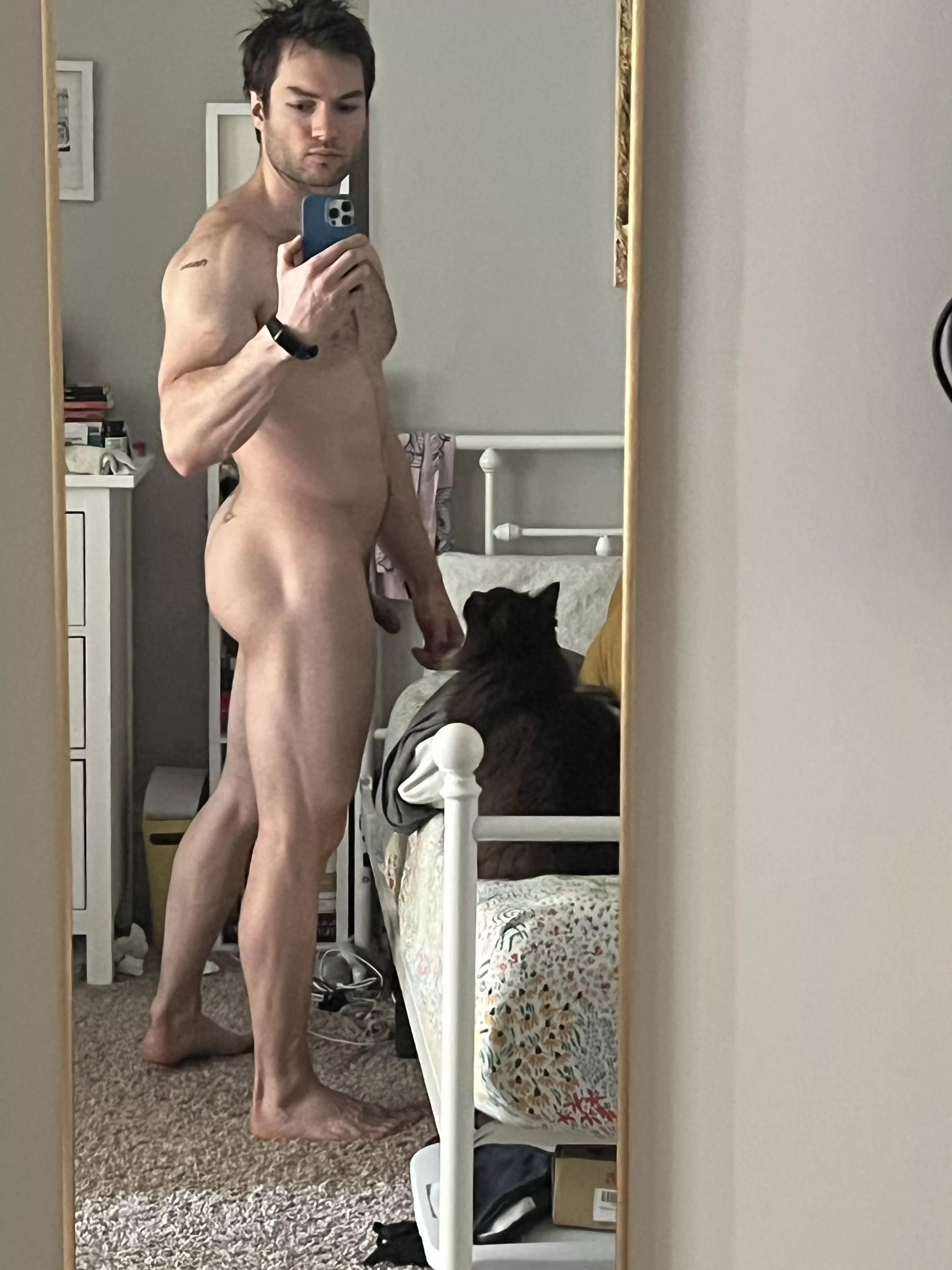 Who likes a good flaccid penis pic? ✋ (yes my cat is obsessed with me and it’s mutual)