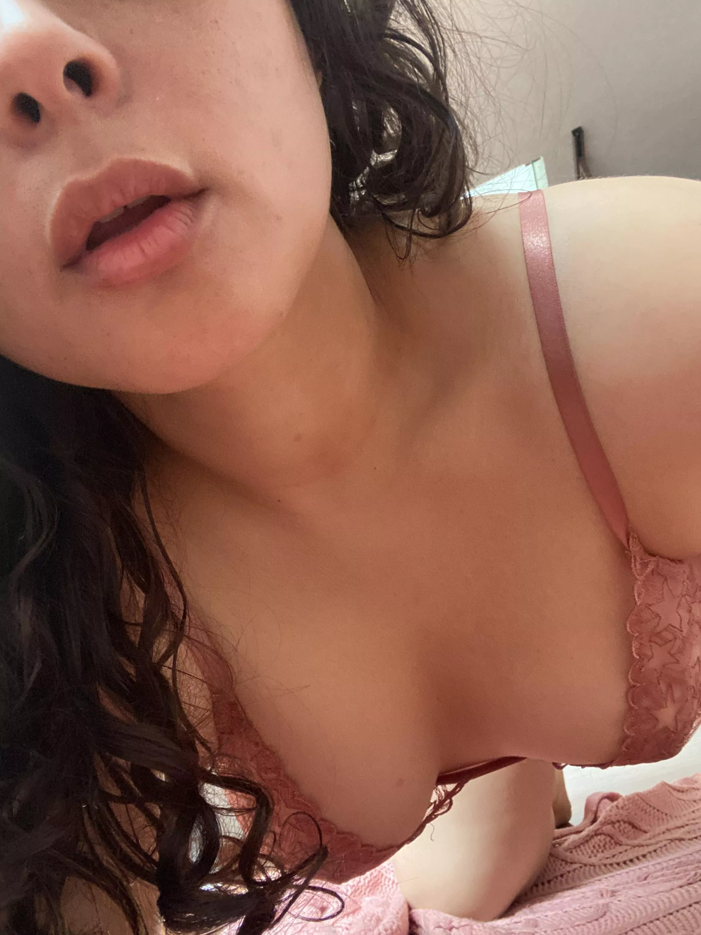 You can go spend your money on me, my little spawn ❤️‍🔥 free subscription and many goodies inside 😏😏 link in comment