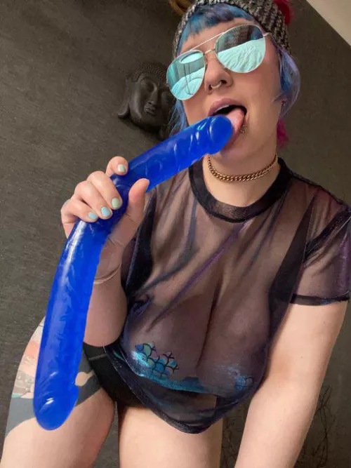 1 arrow up = 3 pics in your dm 1 comment=surprise 🥰 :::::::::❤️🍑🍑👿