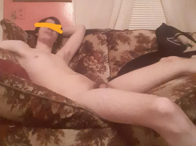 [19] Hey guys, I'm showing off a little skin~ You don't think it's too much, right? ^^