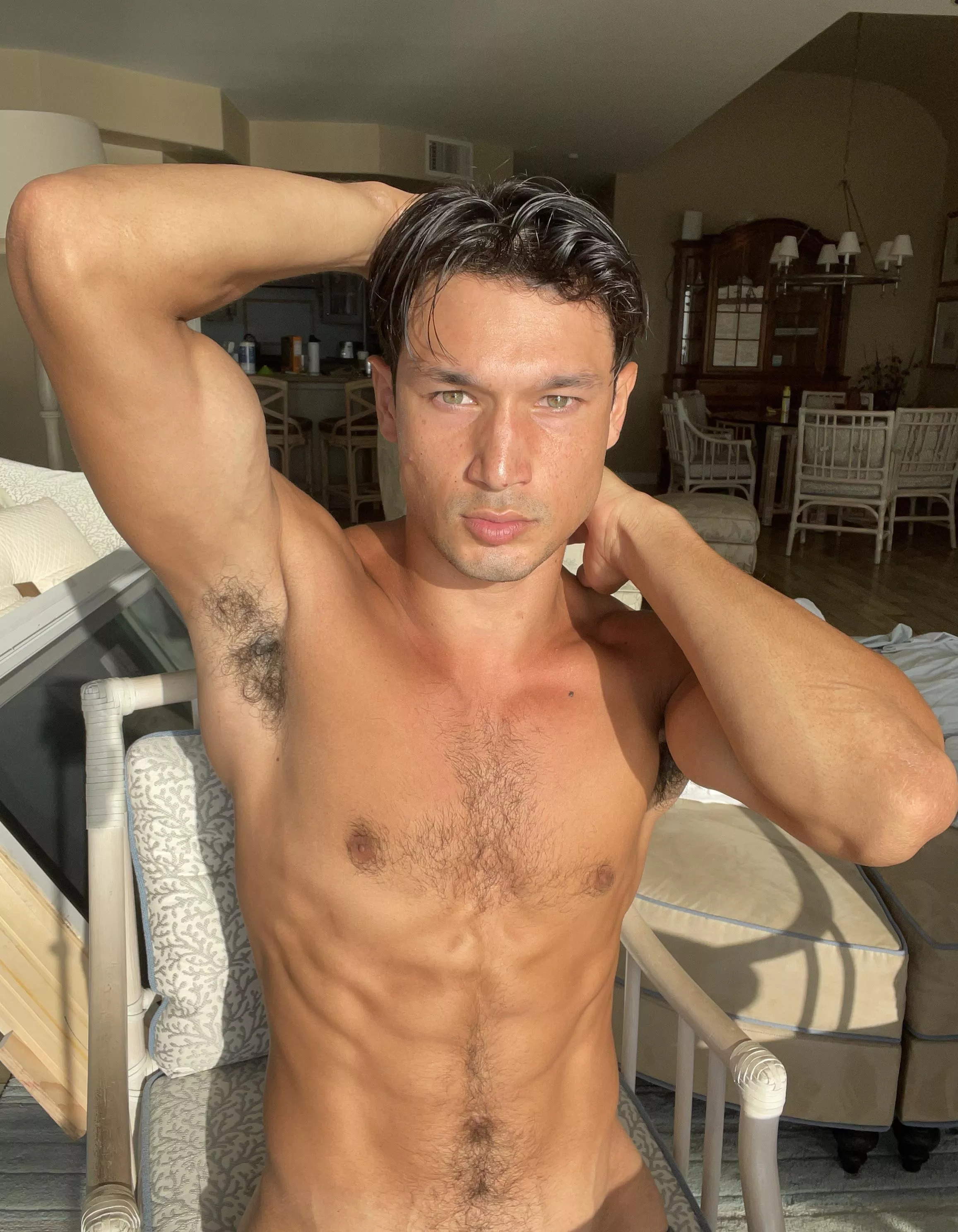 Come sniff These pits