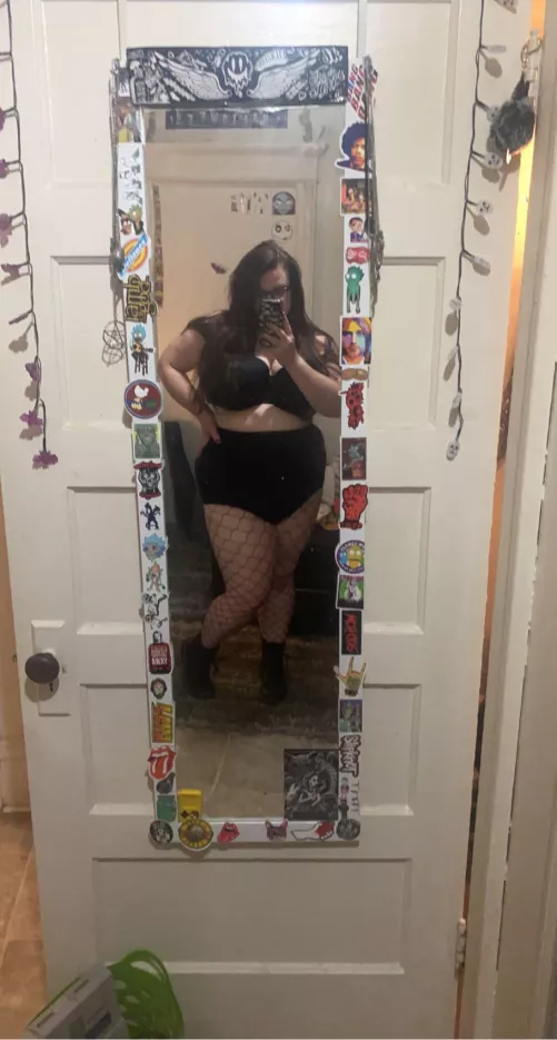 I don’t know how I feel about this picture, but I’m going for it.