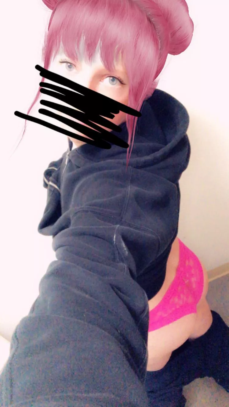 If you like pink, you’re in the right place.