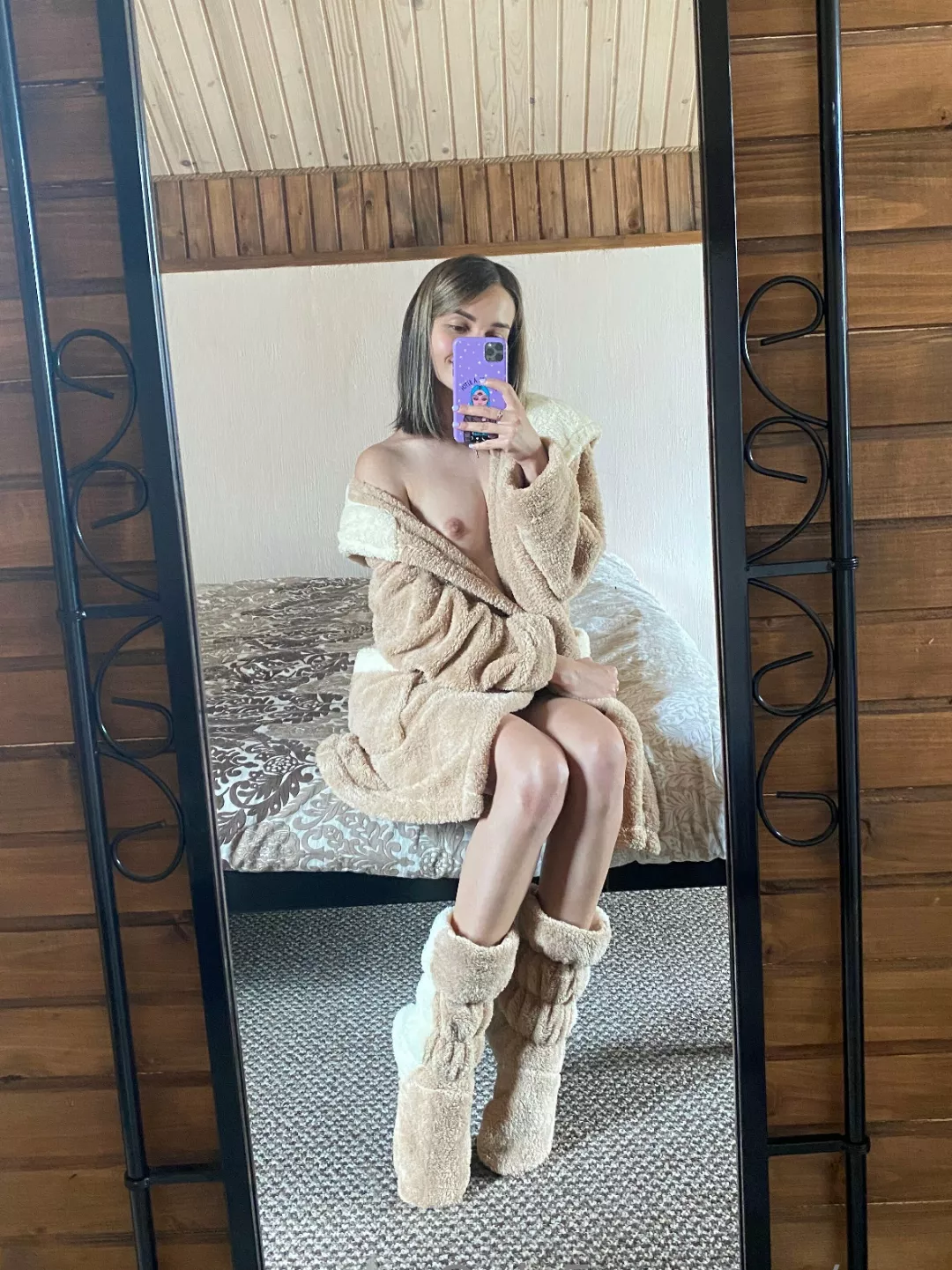 if you noticed me, Hi 😊