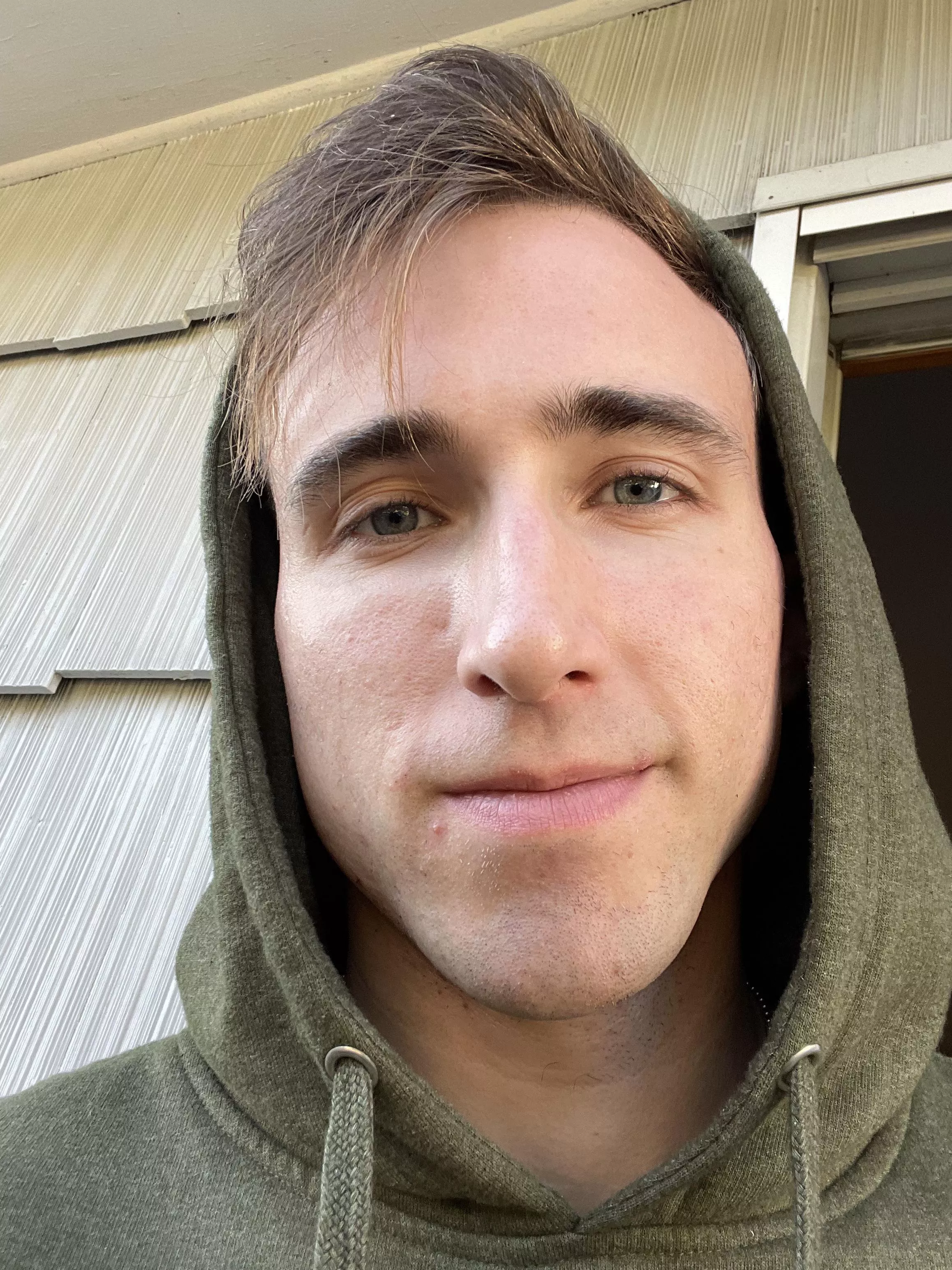 Jus a cute lil smile for your morning 😄😘