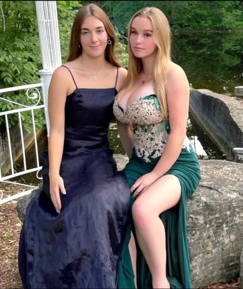Rank these two young hotties in their prom dresses👍