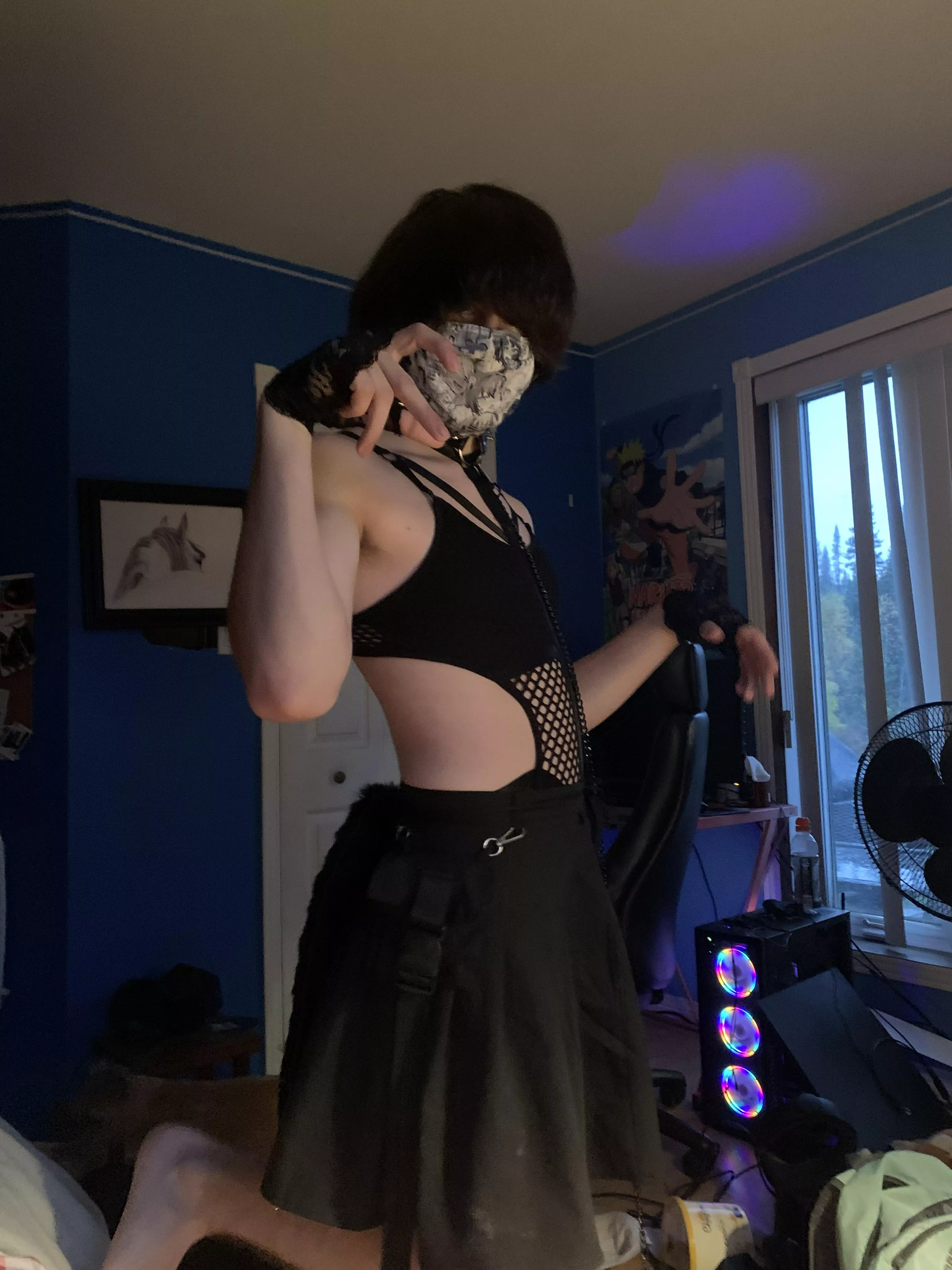 Welcome back femboy do y’all like my outfit and pose?