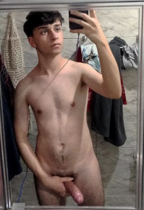 (19) I'm Brazilian and I'm going to take a bath. will you join me?