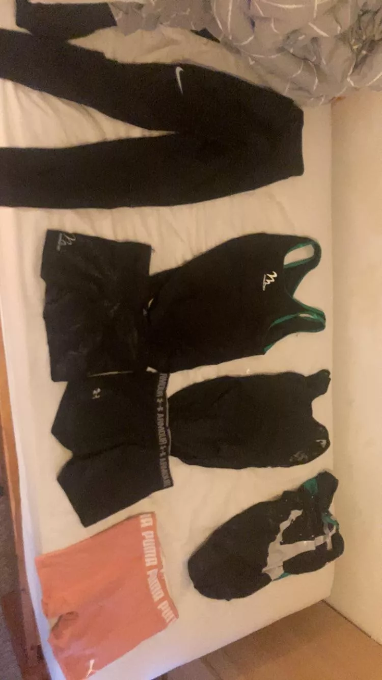 Alone and horny. Dress me up and tell me what to do