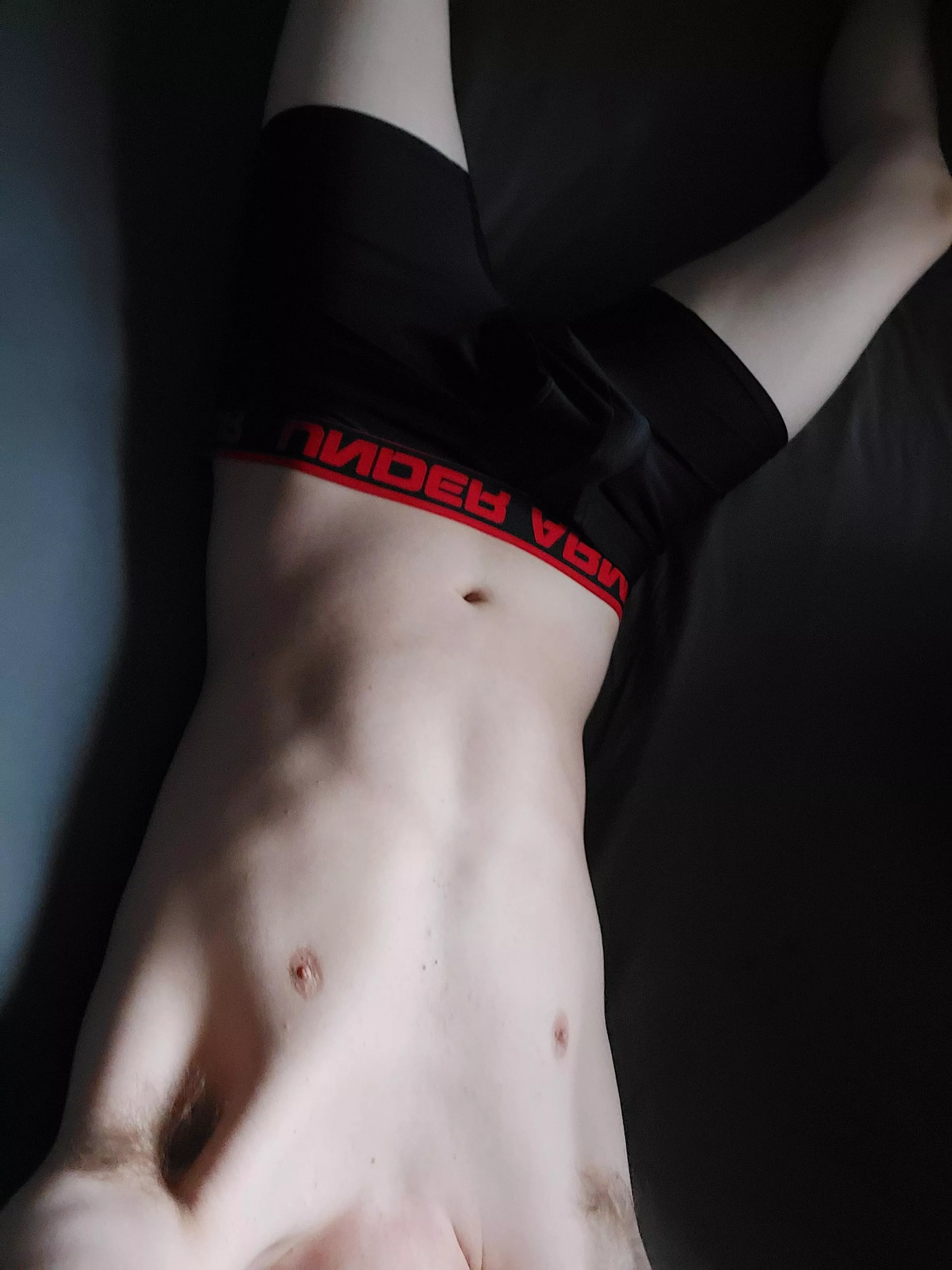 Anyone else get hard when their roommates walk around naked?