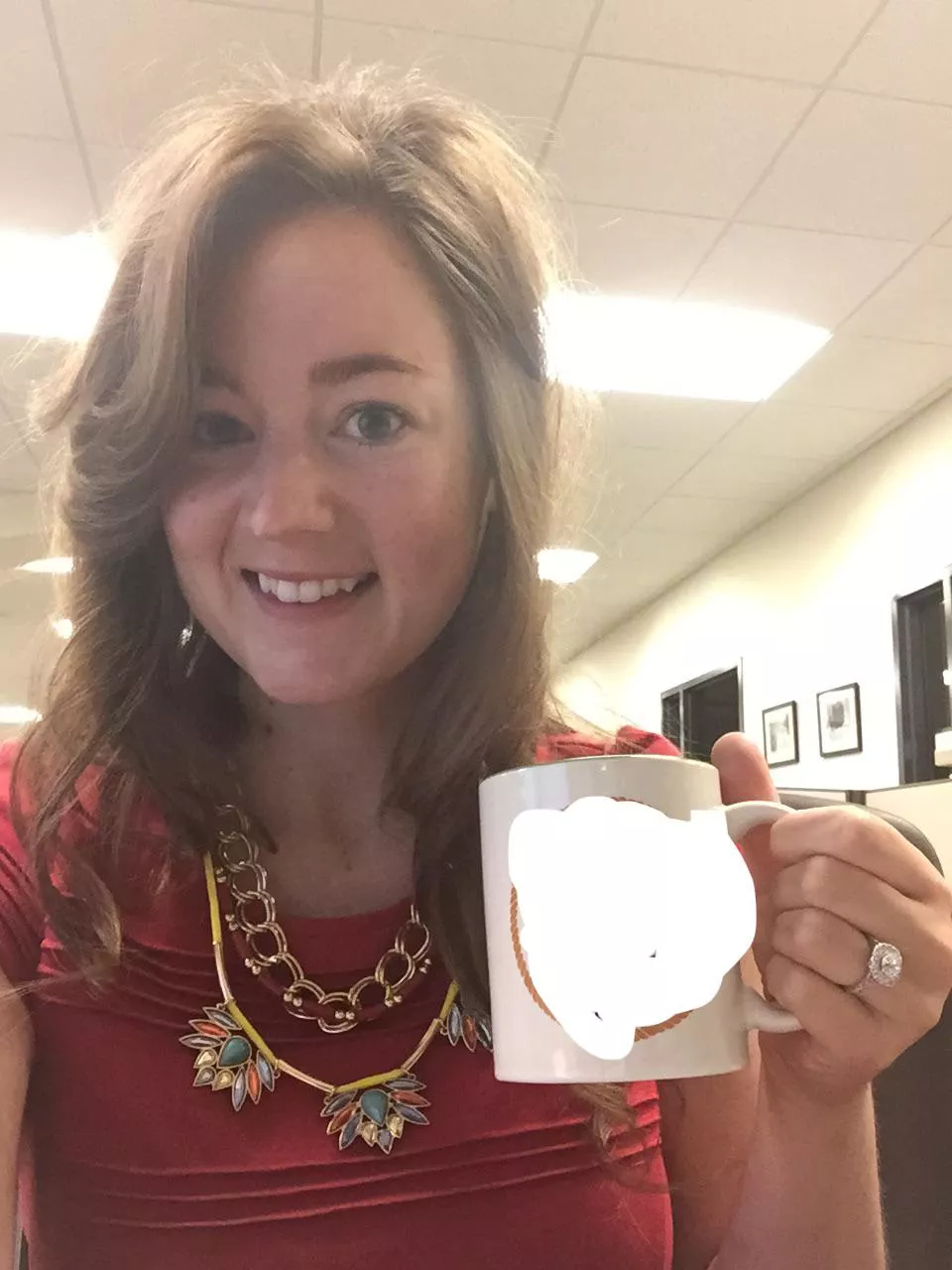 Anyone wanna cum trib her? Dm for kik, have nudes