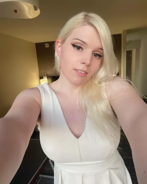 Are shy tgirls welcome? 👉👈