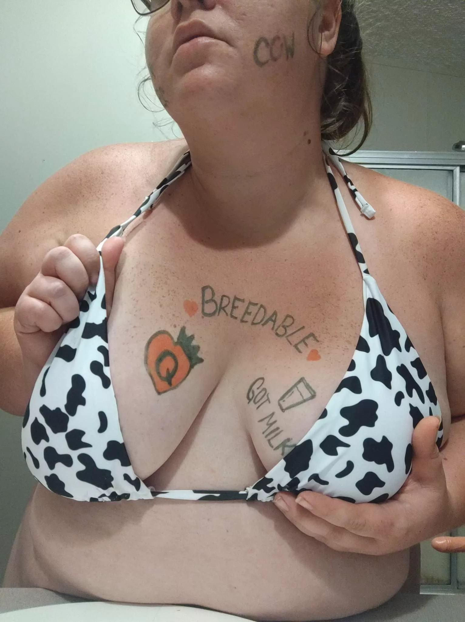 he likes making me write degrading things on my soft skin. he was nicer this time 😚🐮🥛