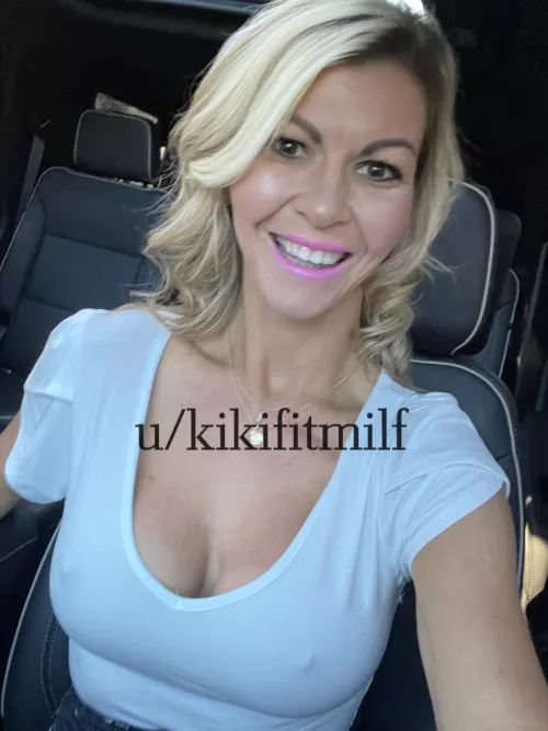 I don’t think anyone noticed my outfit…….